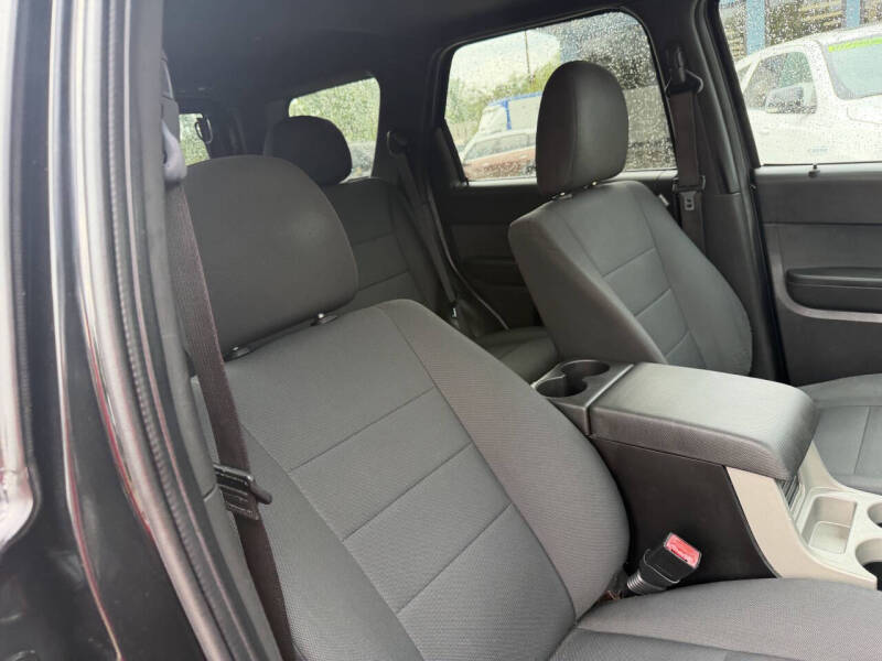 2011 Ford Escape XLT