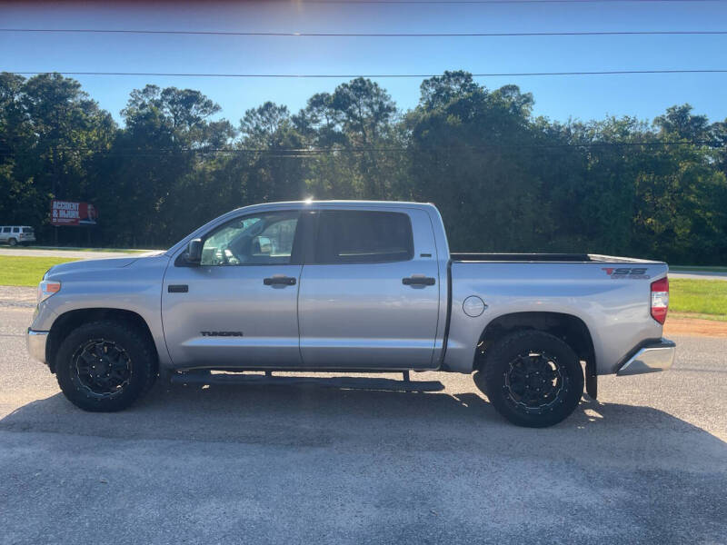 2017 Toyota Tundra SR5