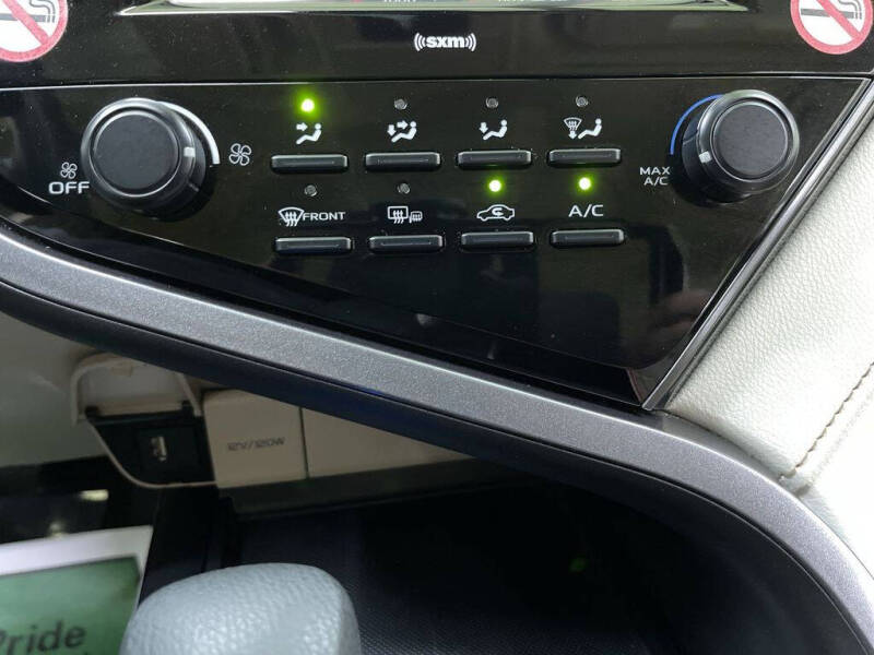 2020 Toyota Camry LE