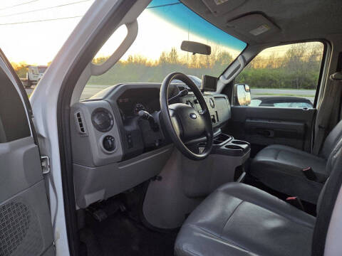 2013 Ford E-Series E-350 SD
