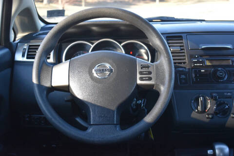 2011 Nissan Versa 1.8 S
