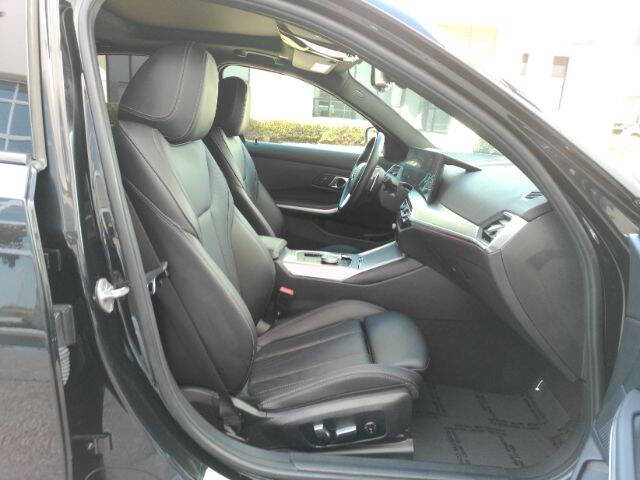 2024 BMW 3 Series 330i