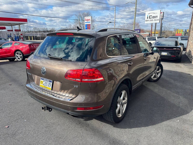 2011 Volkswagen Touareg VR6 Sport