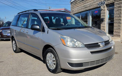 2005 Toyota Sienna for sale at Nile Auto in Columbus OH