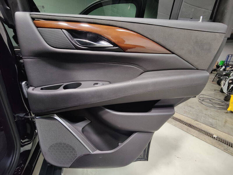 2020 Cadillac Escalade Premium Luxury