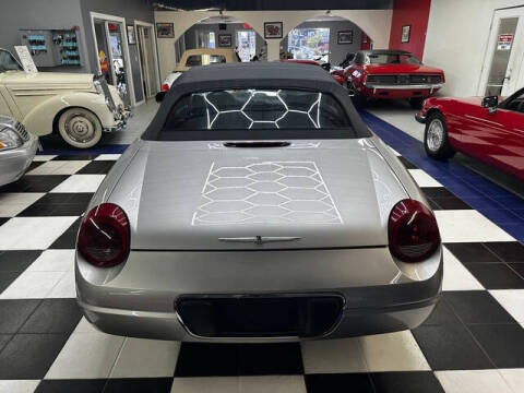 2004 Ford Thunderbird Deluxe