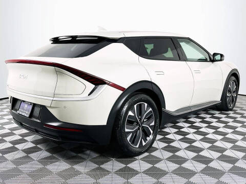 2024 Kia EV6 Light