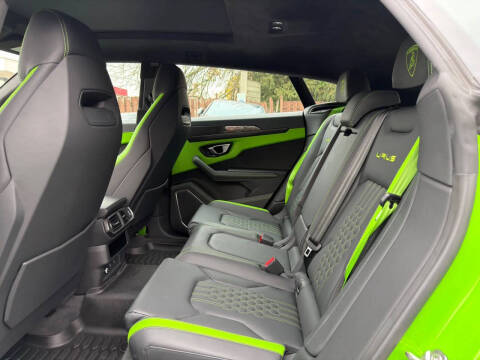 2024 Lamborghini Urus S