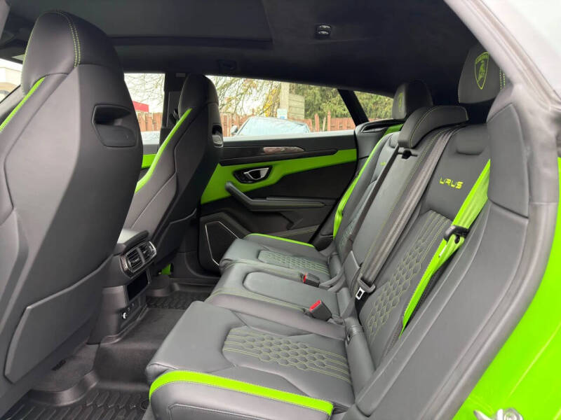 2024 Lamborghini Urus S