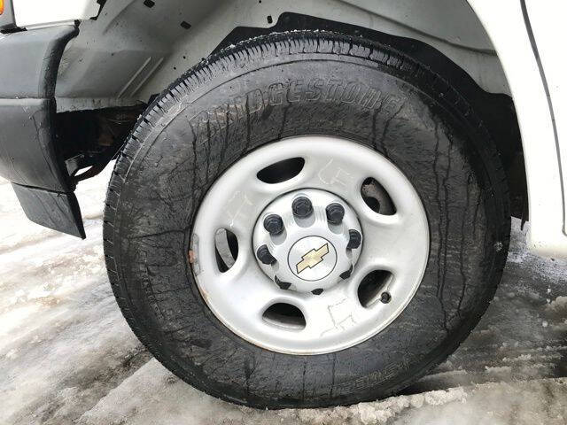 2022 Chevrolet Express 2500