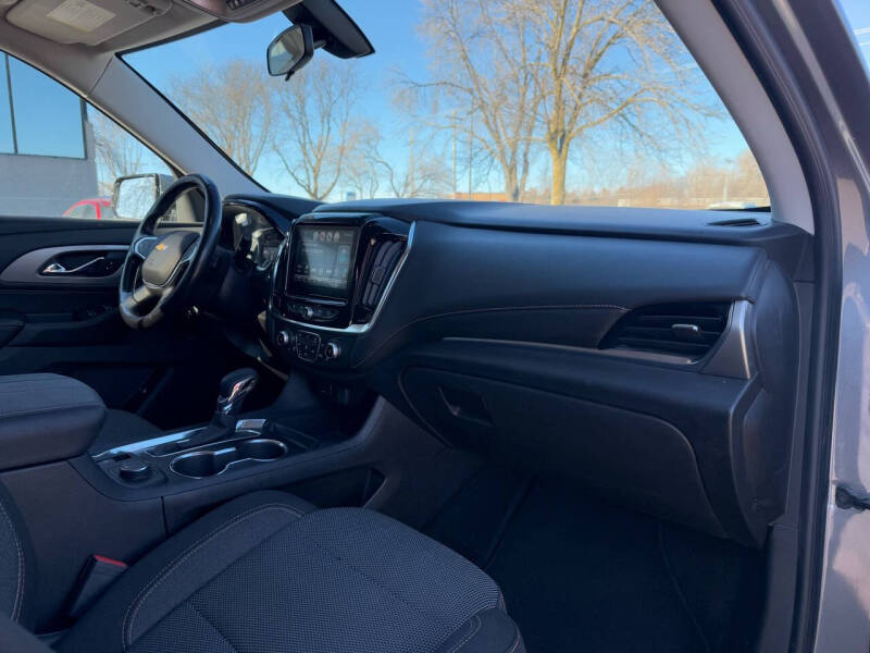 2018 Chevrolet Traverse LT Cloth