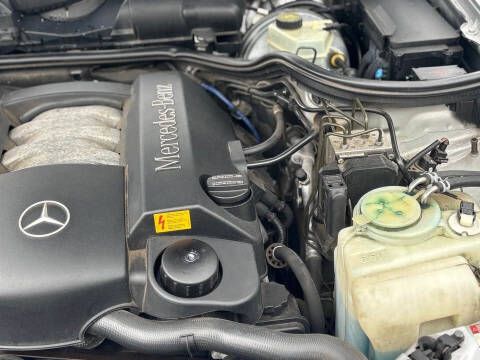 1999 Mercedes-Benz E-Class E 320