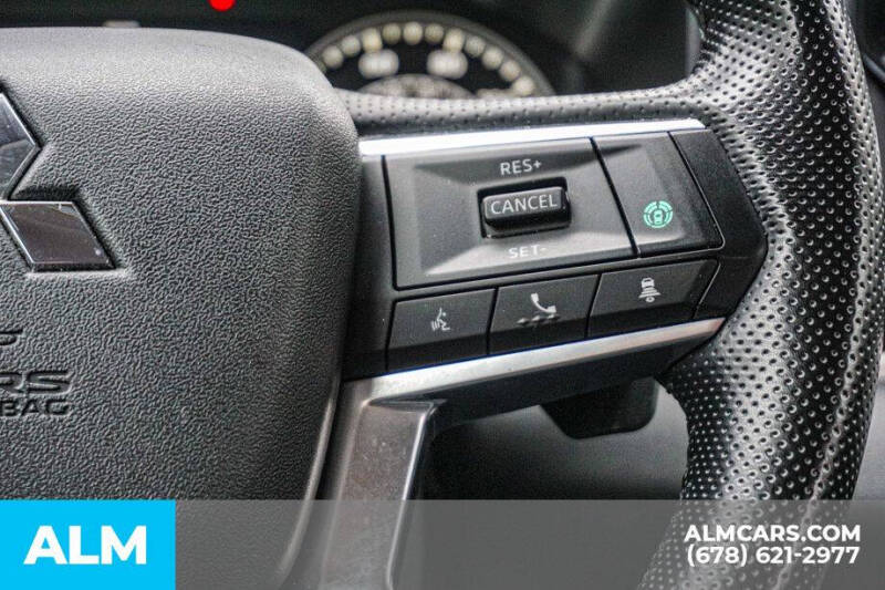 2024 Mitsubishi Outlander SE