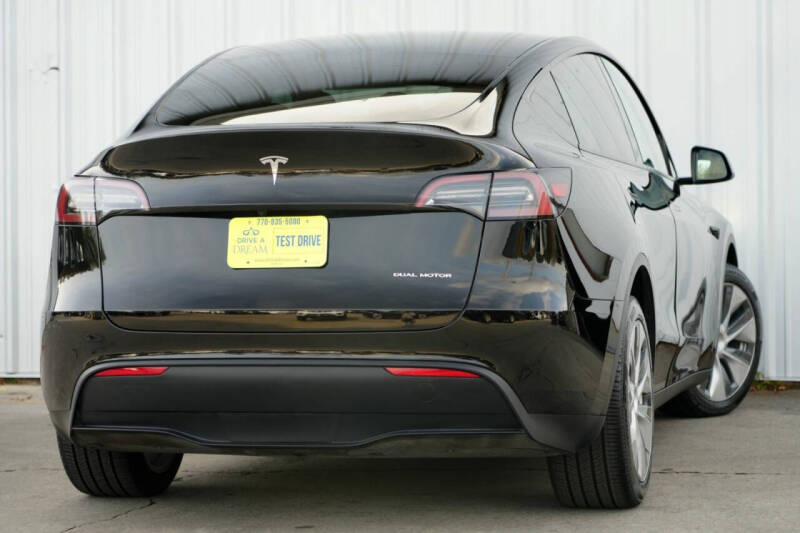 2023 Tesla Model Y Long Range