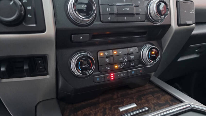 2017 Ford F-350 Super Duty Platinum