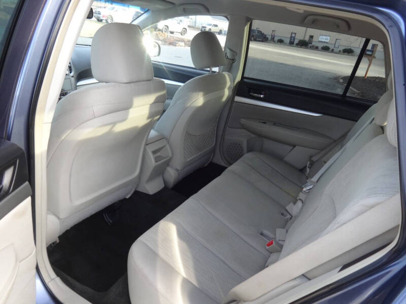 2013 Subaru Outback 2.5i Premium