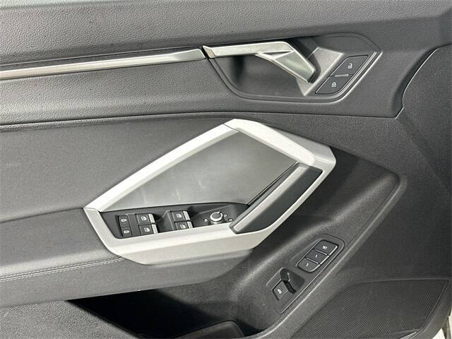 2024 Audi Q3 quattro S line Premium 45 TFSI