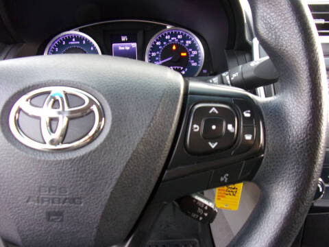 2017 Toyota Camry LE