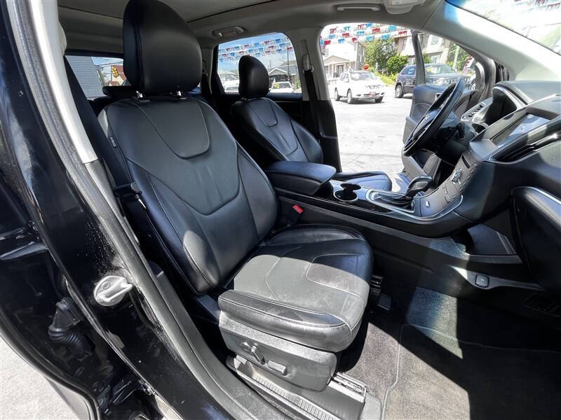 2017 Ford Edge Titanium