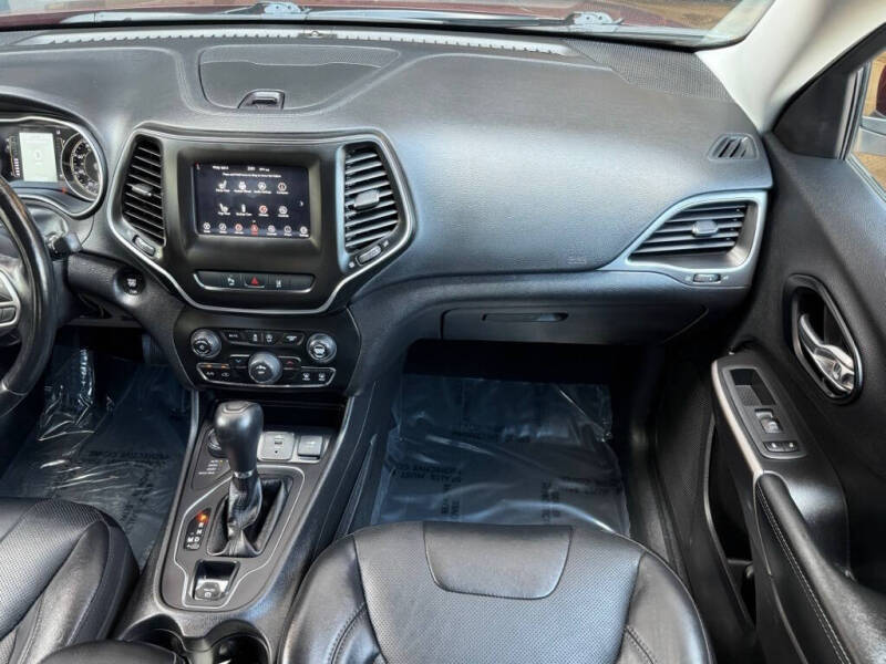 2021 Jeep Cherokee Latitude Lux