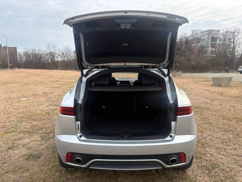 2018 Jaguar E-PACE P300 R-Dynamic S