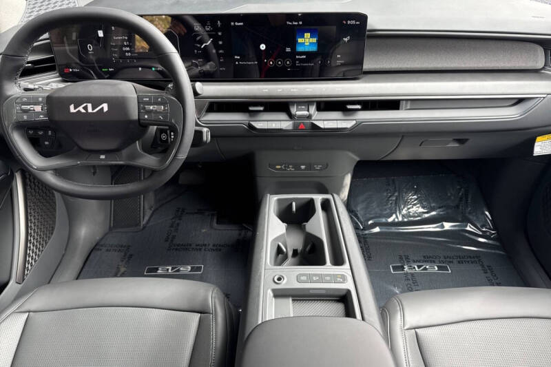2026 Kia EV9 Light Long Range