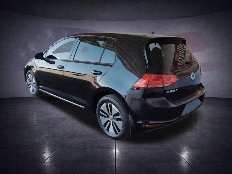 2016 Volkswagen e-Golf SE