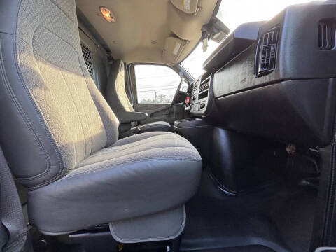 2019 Chevrolet Express 2500