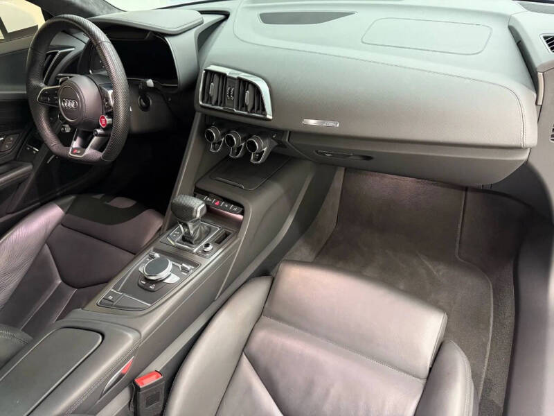 2022 Audi R8 5.2 V10 performance