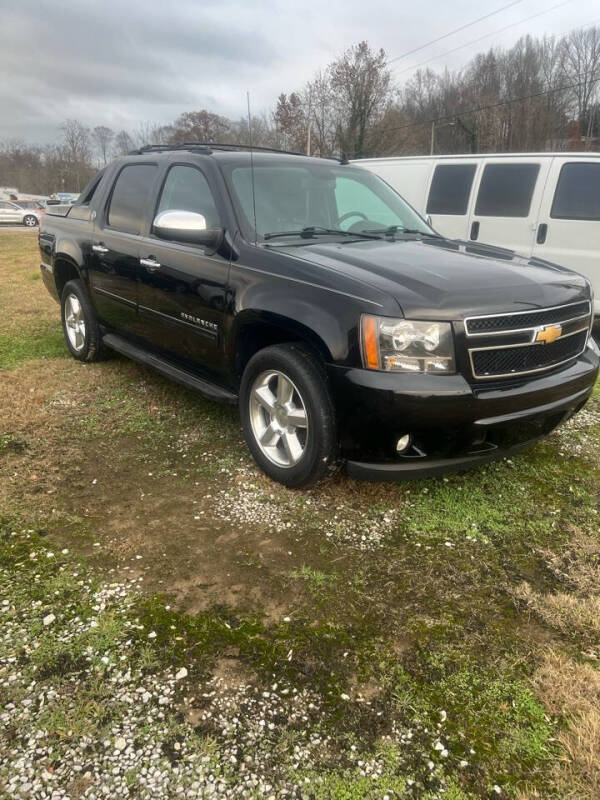 2013 Chevrolet Avalanche for sale at United Auto Sales in Manchester TN