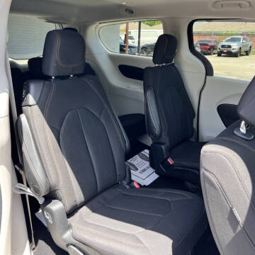 2017 Chrysler Pacifica Touring