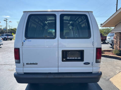 2006 Ford E-Series E-250