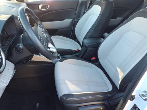 2023 Hyundai Venue SEL