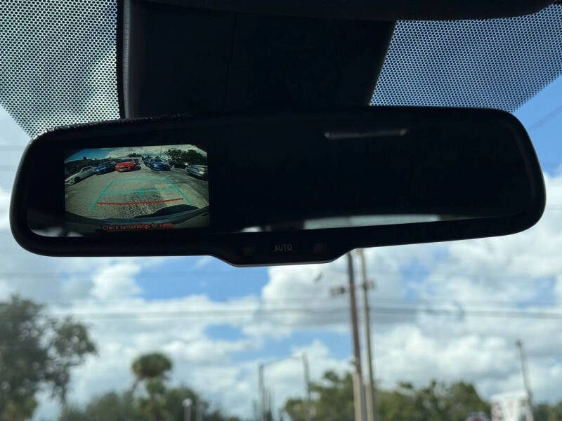 2018 Toyota C-HR XLE Premium