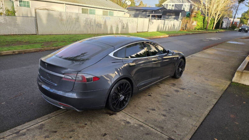 2014 Tesla Model S 85