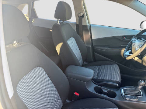 2020 Hyundai Kona SEL Plus