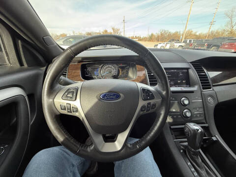 2013 Ford Taurus SEL