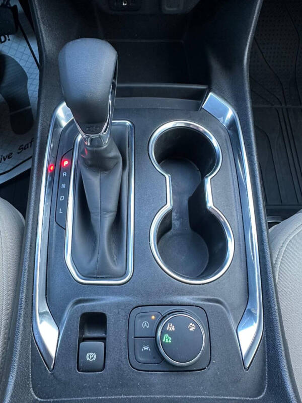 2022 Chevrolet Traverse LS