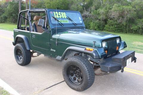 1994 Jeep Wrangler for sale at Clear Lake Auto World in League City TX