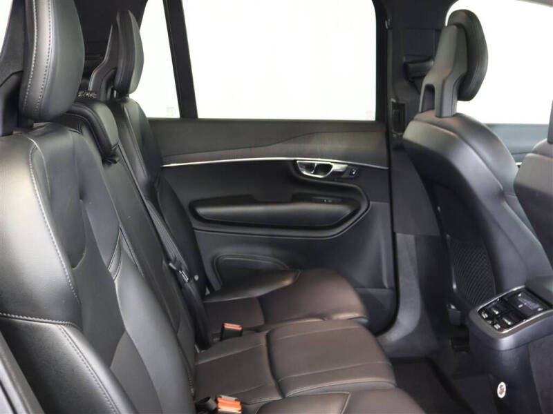 2020 Volvo XC90 T5 Momentum