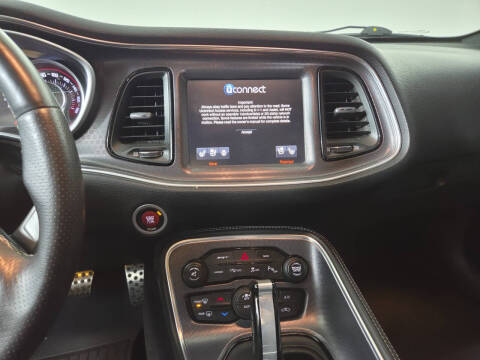 2016 Dodge Challenger SRT 392