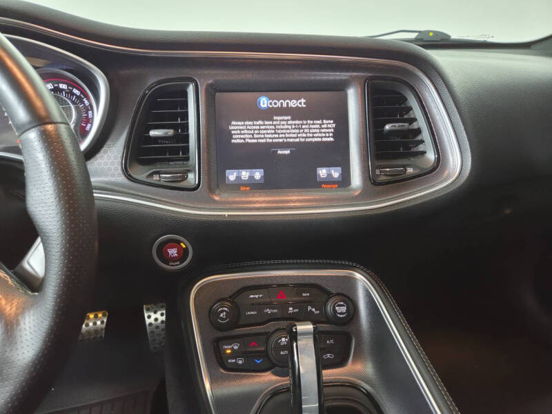 2016 Dodge Challenger SRT 392