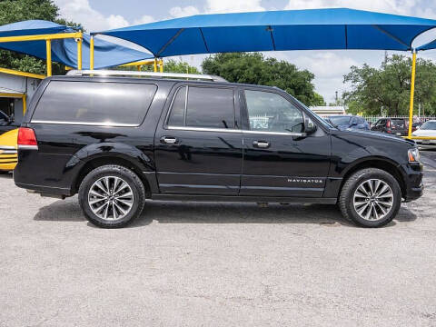 2017 Lincoln Navigator L Select