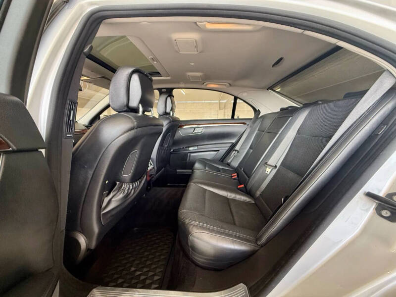 2011 Mercedes-Benz S-Class S 550