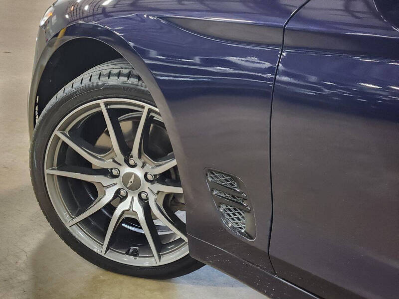 2023 Genesis G70
