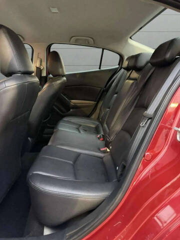 2018 Mazda MAZDA3 Touring