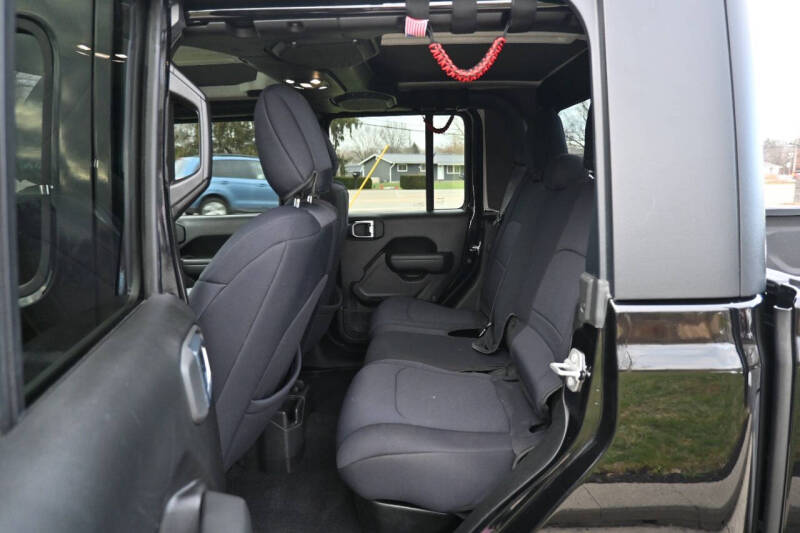 2022 Jeep Gladiator Altitude