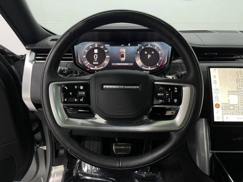 2024 Land Rover Range Rover P530 SE