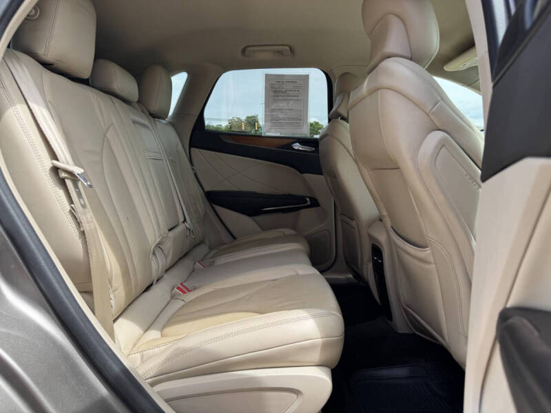 2017 Lincoln MKC Select