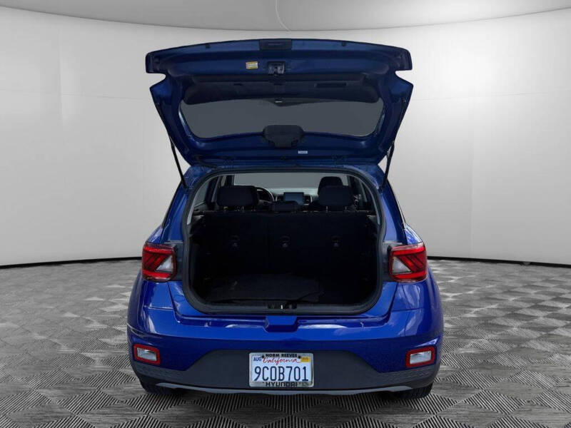 2022 Hyundai Venue SEL